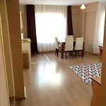 Elite Park And Apartman *